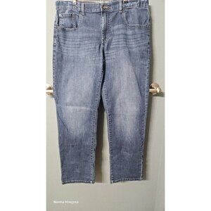 Men's Mid-Rise Blue Denim Jeans With Faded Wash Front Zipper & Button 5-Pocket D